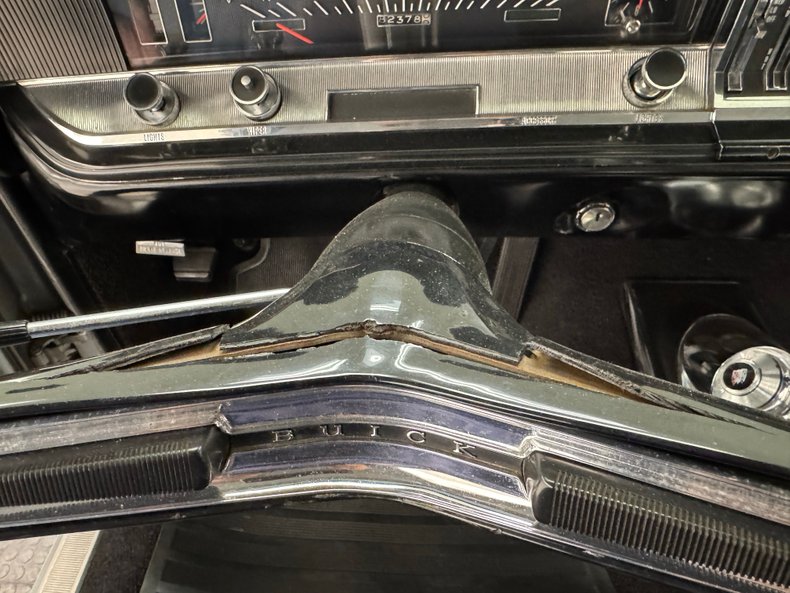 Buick-Skylark-1966-Silver-Mist-Black-48