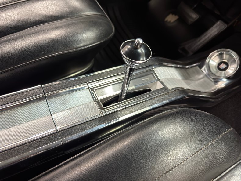 Buick-Skylark-1966-Silver-Mist-Black-5