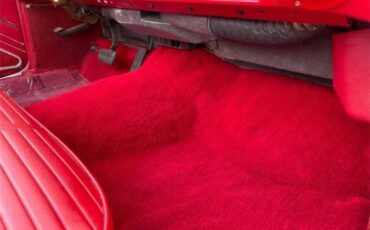 Buick-Skylark-1967-Arctic-white-Red-10