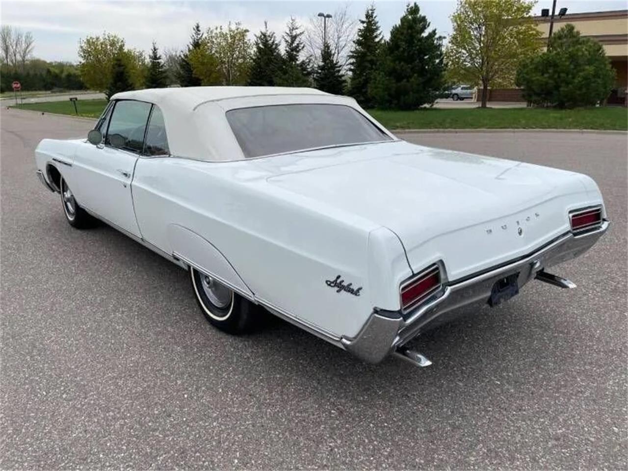 Buick-Skylark-1967-Arctic-white-Red-23