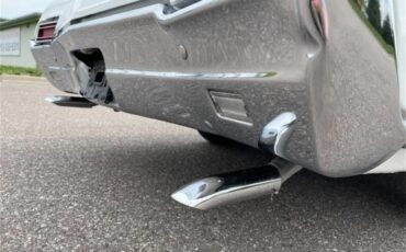 Buick-Skylark-1967-Arctic-white-Red-27