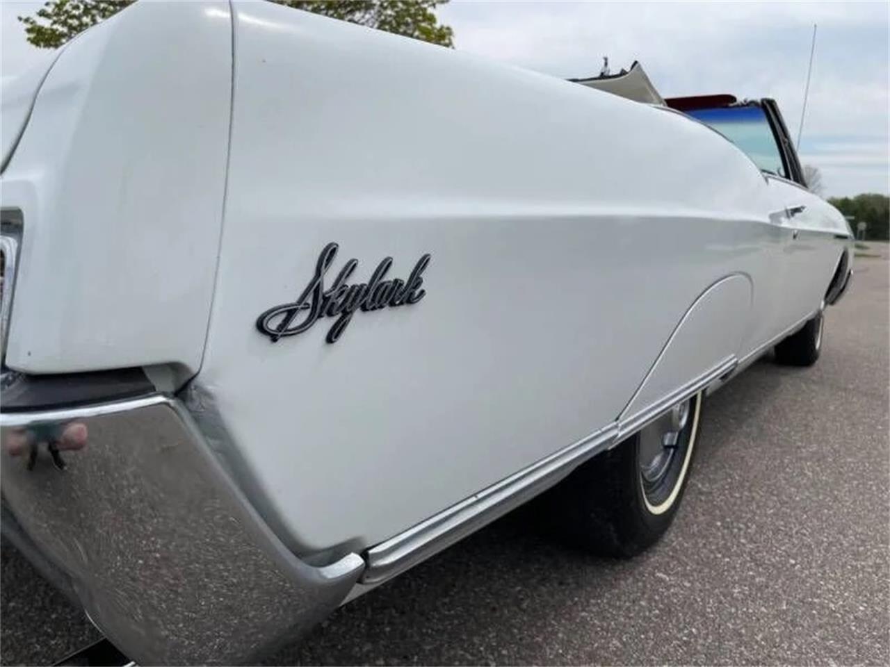 Buick-Skylark-1967-Arctic-white-Red-29
