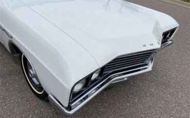 Buick-Skylark-1967-Arctic-white-Red-3