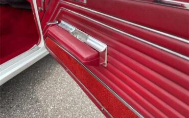 Buick-Skylark-1967-Arctic-white-Red-39