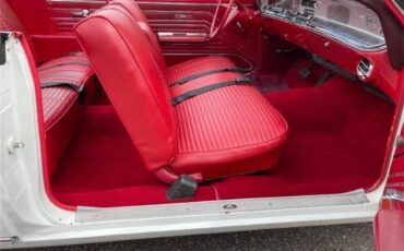 Buick-Skylark-1967-Arctic-white-Red-41