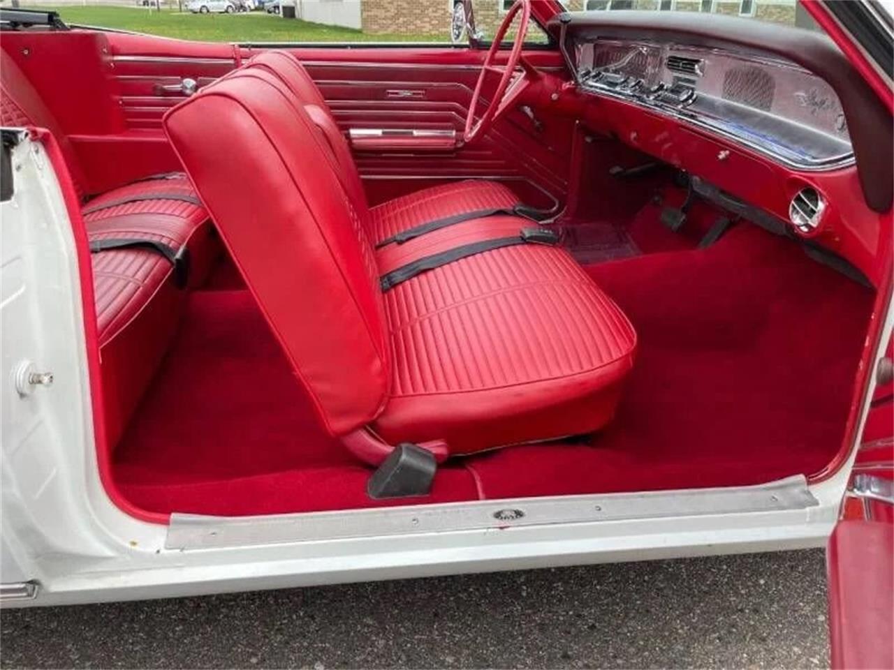 Buick-Skylark-1967-Arctic-white-Red-41