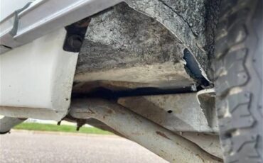 Buick-Skylark-1967-Arctic-white-Red-49