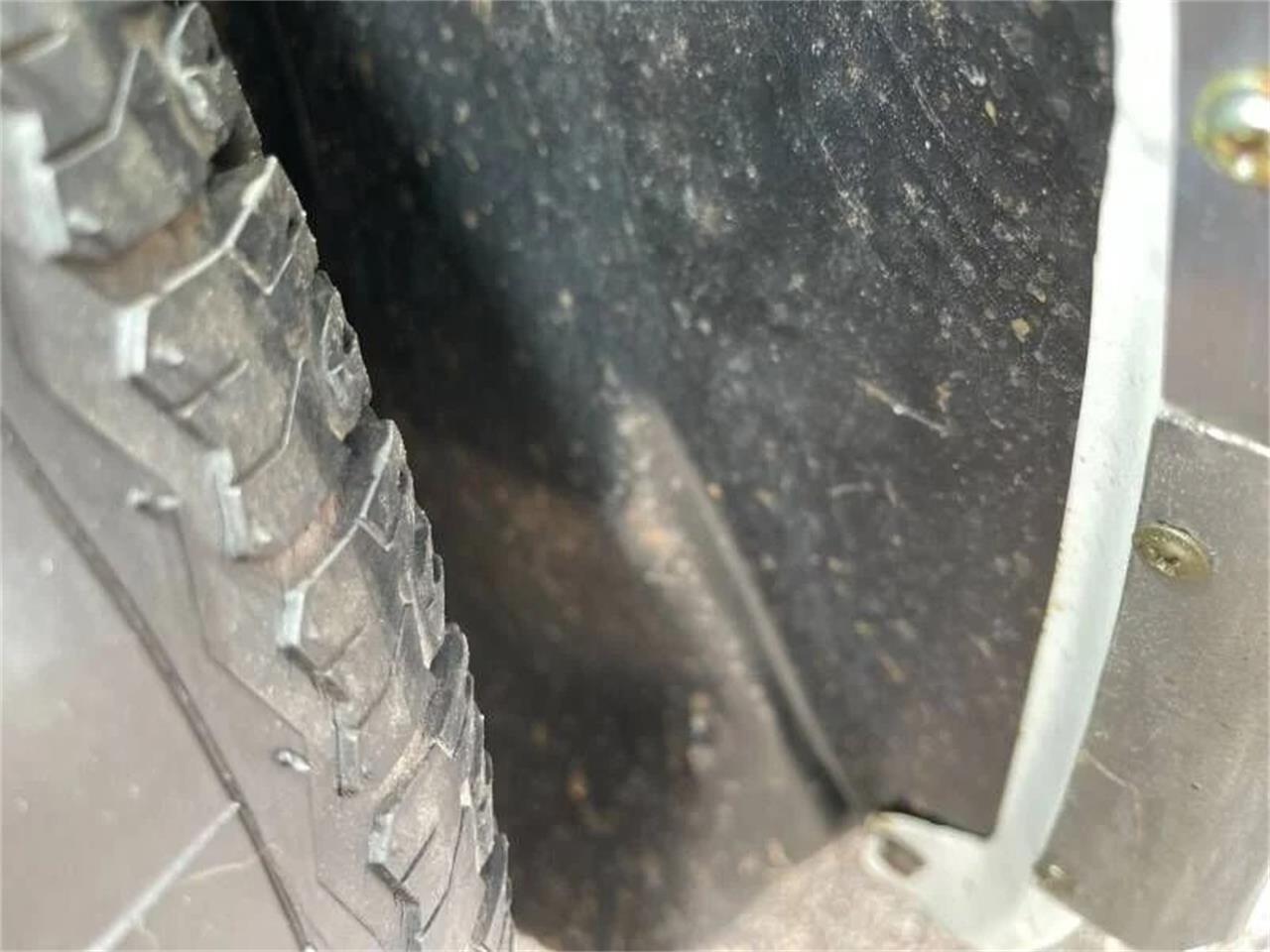 Buick-Skylark-1967-Arctic-white-Red-51