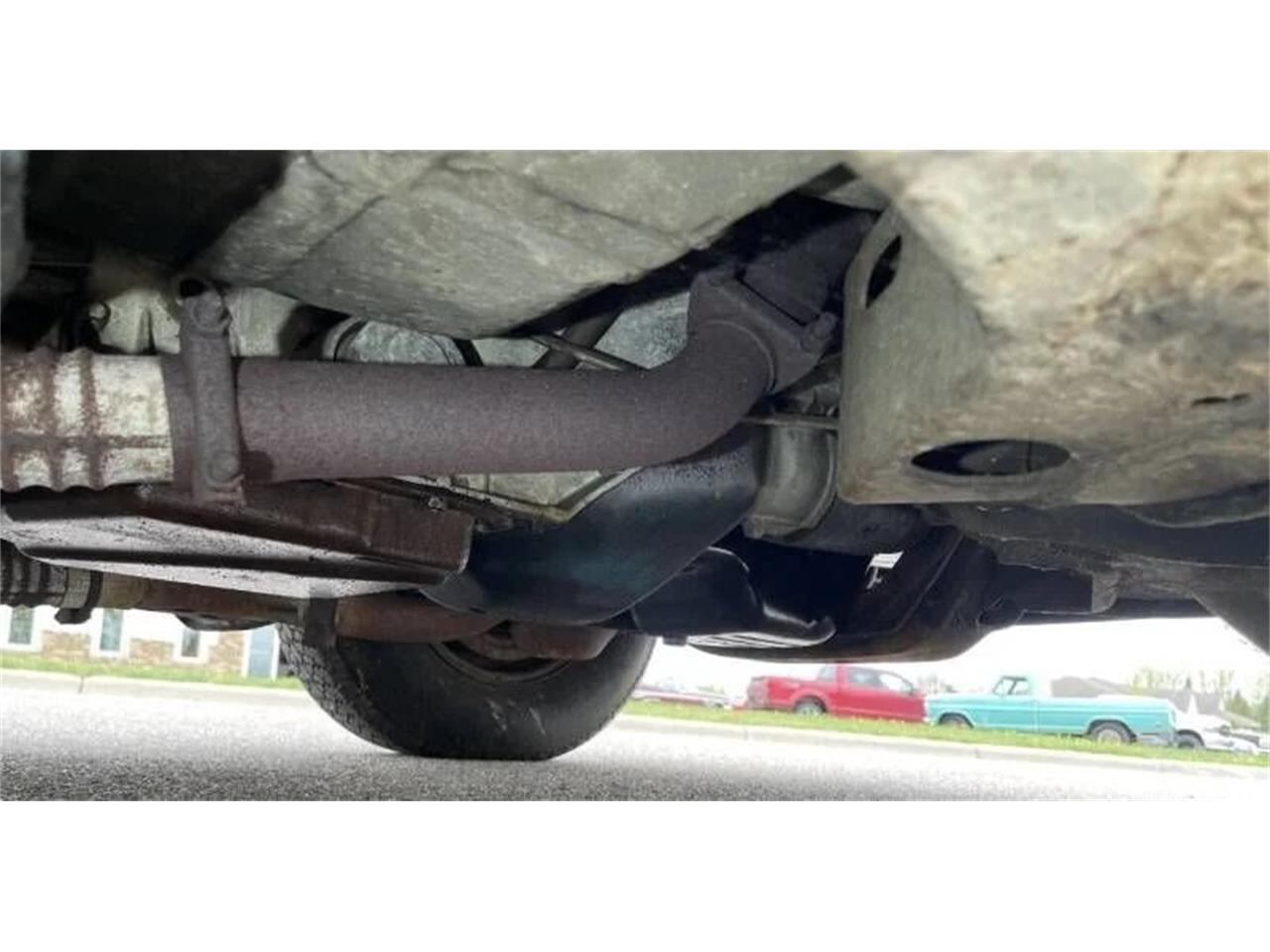 Buick-Skylark-1967-Arctic-white-Red-56