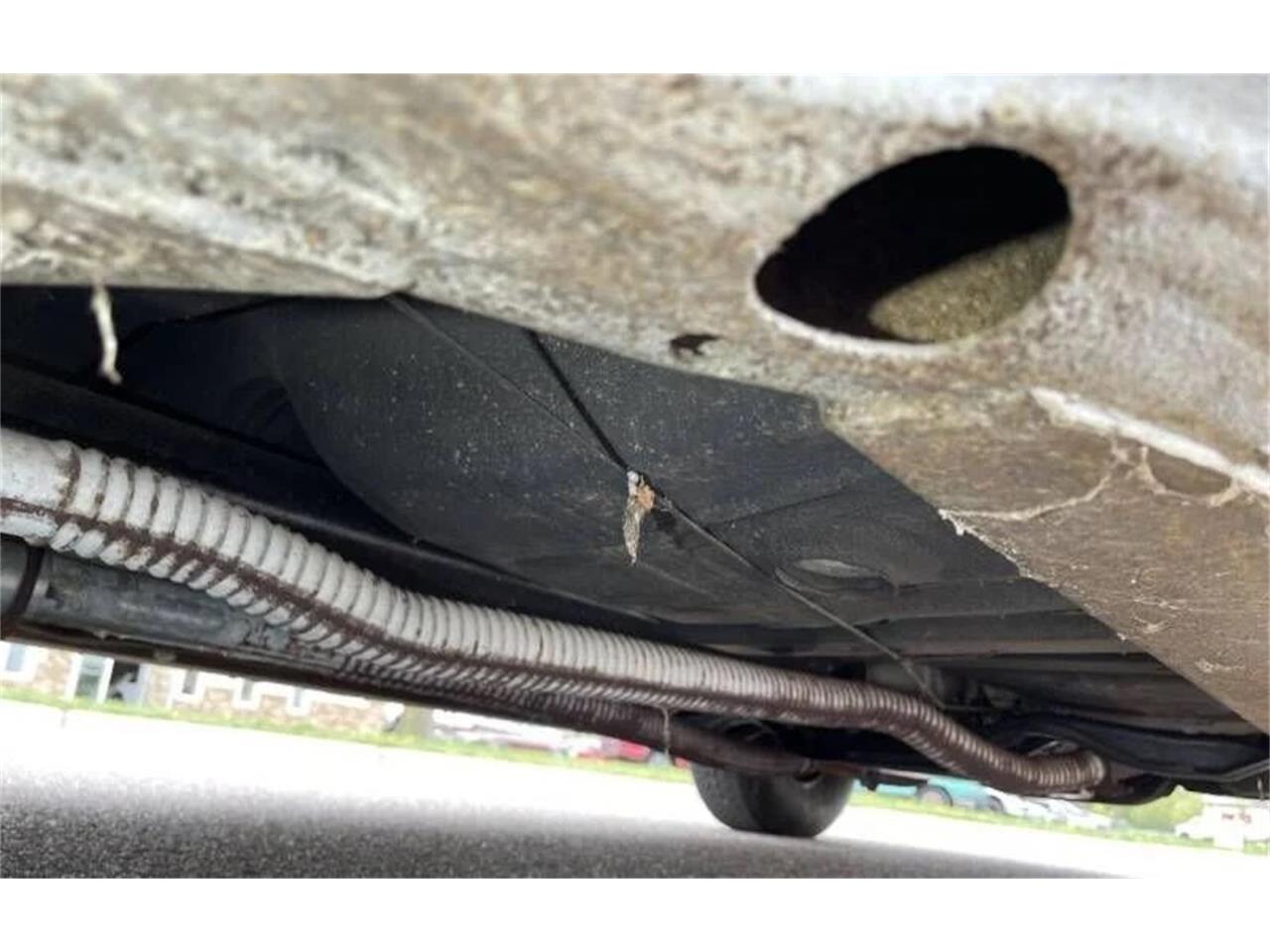 Buick-Skylark-1967-Arctic-white-Red-58