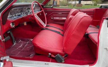 Buick-Skylark-1967-Arctic-white-Red-6