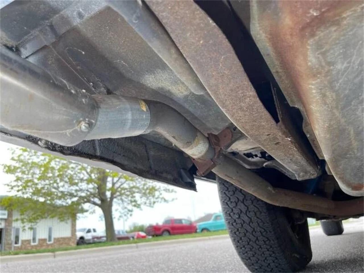 Buick-Skylark-1967-Arctic-white-Red-61