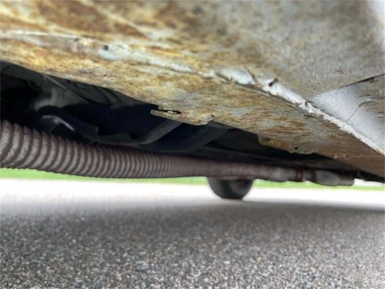 Buick-Skylark-1967-Arctic-white-Red-62