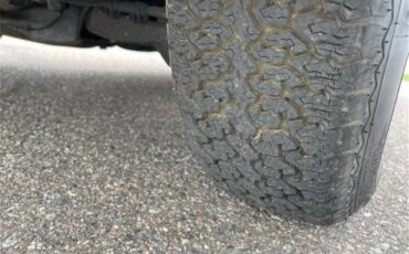 Buick-Skylark-1967-Arctic-white-Red-64