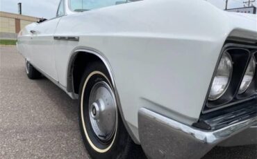 Buick-Skylark-1967-Arctic-white-Red-67