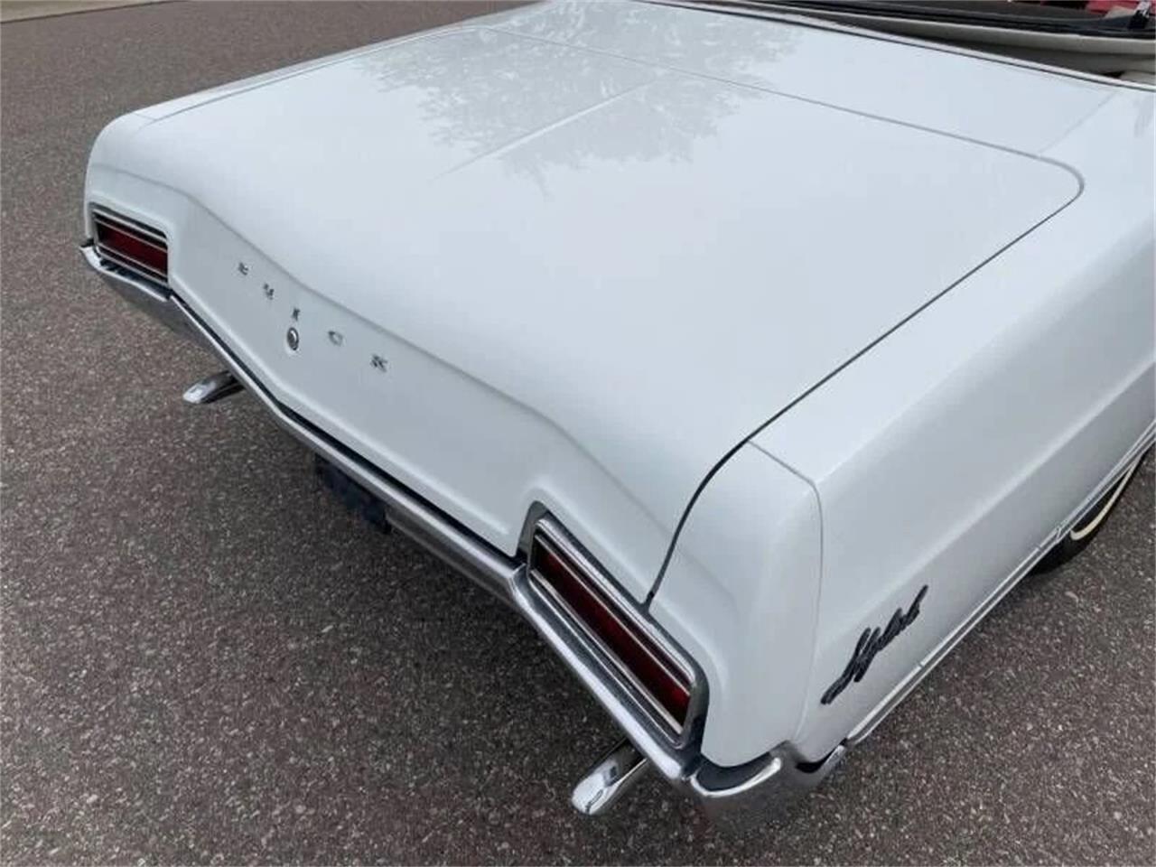 Buick-Skylark-1967-Arctic-white-Red-68