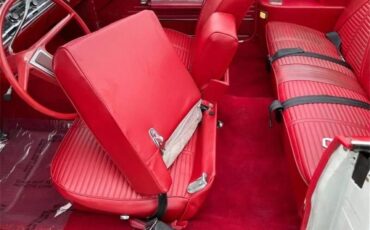 Buick-Skylark-1967-Arctic-white-Red-74