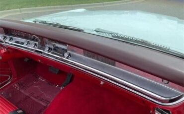 Buick-Skylark-1967-Arctic-white-Red-75
