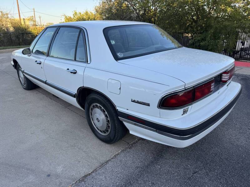 Buick-lesabre-custom-1995-white-3