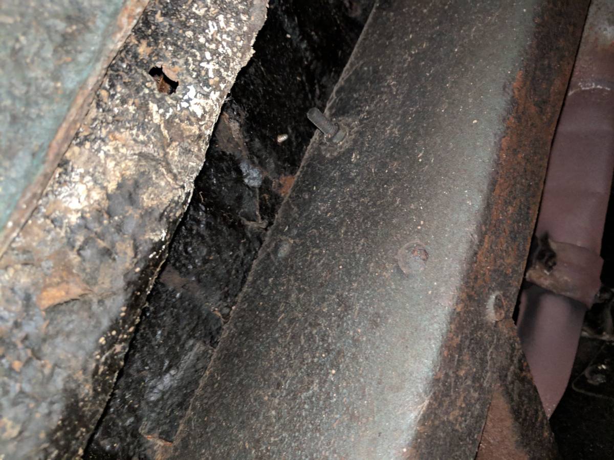 Buick-roadmaster-1947-custom-29