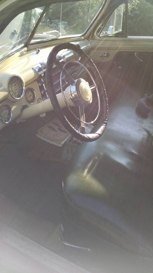 Buick-roadmaster-1947-custom-39