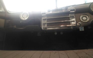 Buick-roadmaster-1947-custom-43