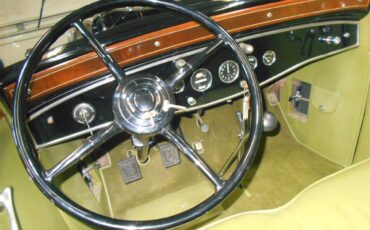 Cadillac-2-dr-convertible-1930-Black-Green-10