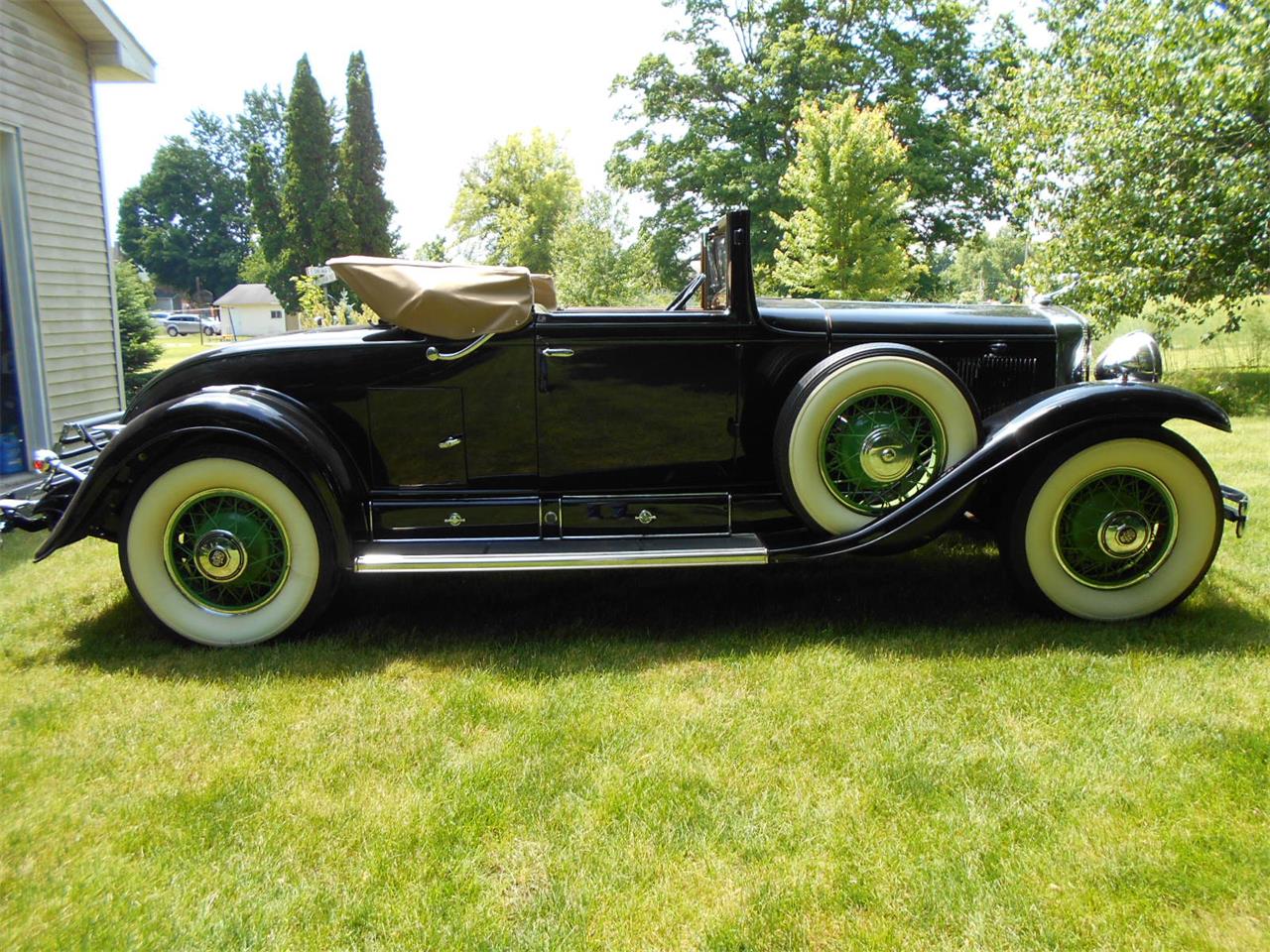 Cadillac-2-dr-convertible-1930-Black-Green-6
