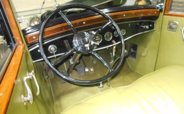 Cadillac-2-dr-convertible-1930-Black-Green-9