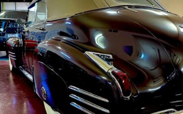 Cadillac-341b-1941-Brown-Red-13
