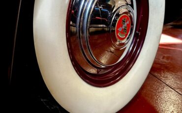 Cadillac-341b-1941-Brown-Red-19