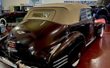 Cadillac-341b-1941-Brown-Red-3
