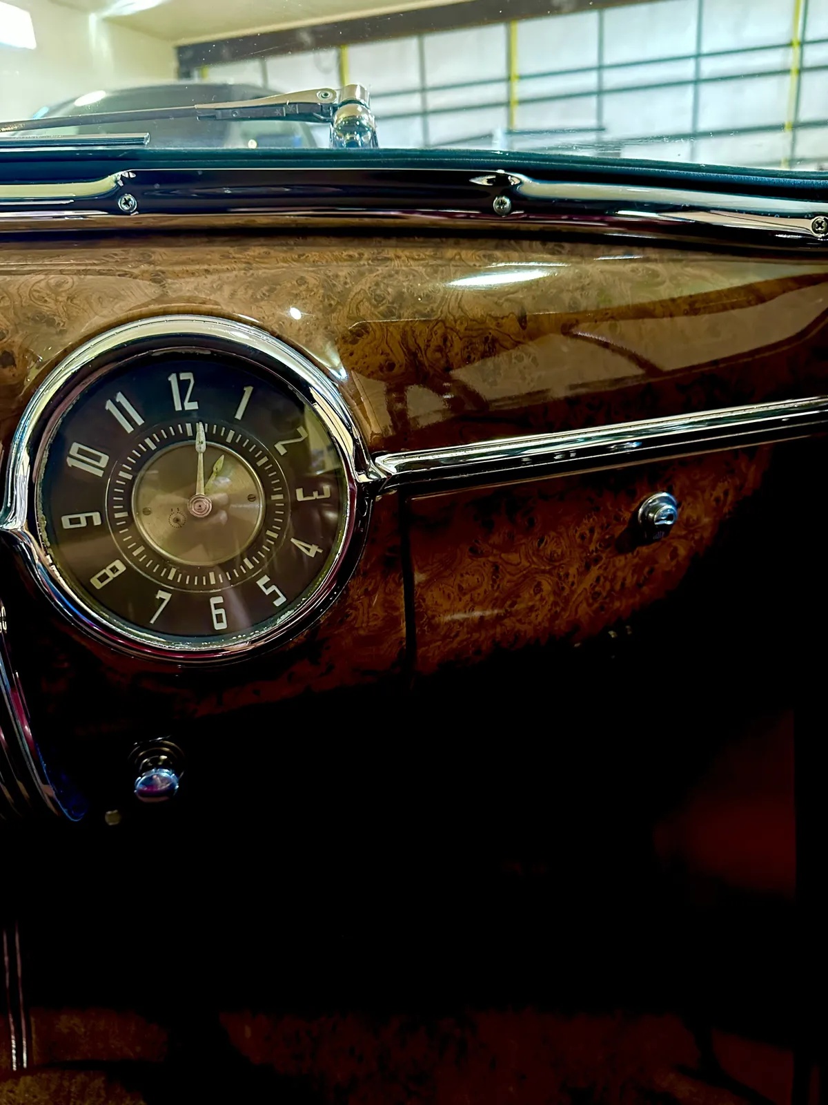 Cadillac-341b-1941-Brown-Red-7