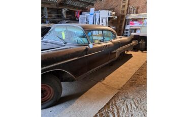 Cadillac-60-special-1958-Black-Grey-3