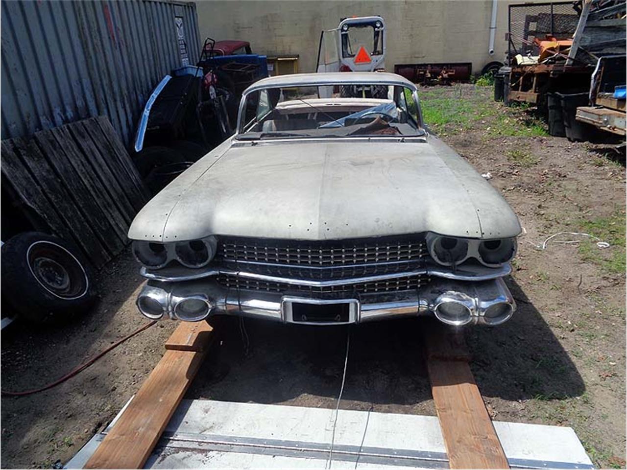 Cadillac-60-special-1959-primer-blue-1
