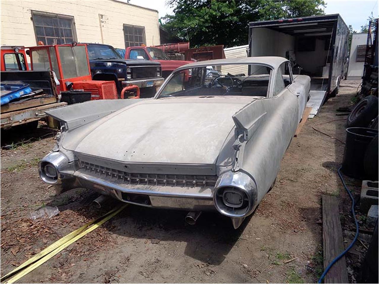 Cadillac-60-special-1959-primer-blue-13
