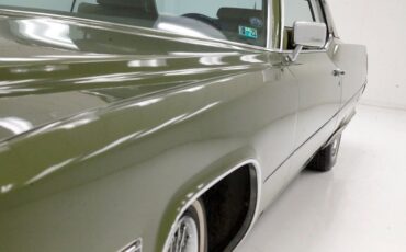 Cadillac-Coupe-deville-1970-Bayberry-Metallic-Gold-2