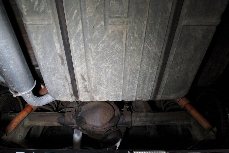 Cadillac-Coupe-deville-1970-Bayberry-Metallic-Gold-34