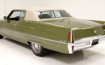 Cadillac-Coupe-deville-1970-Bayberry-Metallic-Gold-37