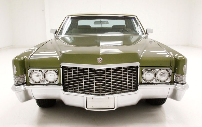 Cadillac-Coupe-deville-1970-Bayberry-Metallic-Gold-41