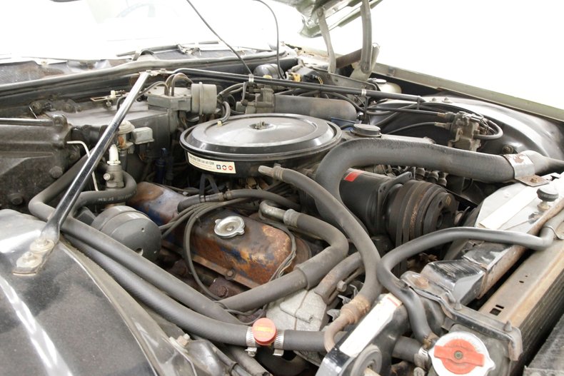 Cadillac-Coupe-deville-1970-Bayberry-Metallic-Gold-43