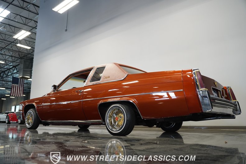 Cadillac-Coupe-deville-1977-Orange-Metallic-Orange-11