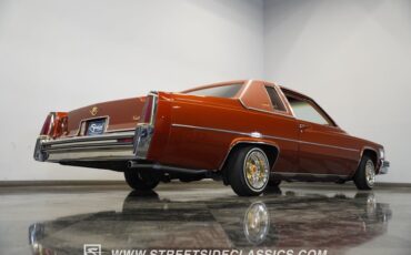 Cadillac-Coupe-deville-1977-Orange-Metallic-Orange-14