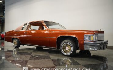 Cadillac-Coupe-deville-1977-Orange-Metallic-Orange-21