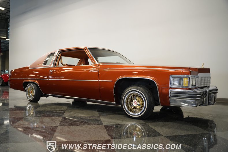 Cadillac-Coupe-deville-1977-Orange-Metallic-Orange-21