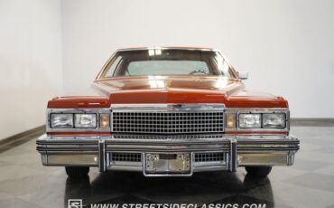 Cadillac-Coupe-deville-1977-Orange-Metallic-Orange-23