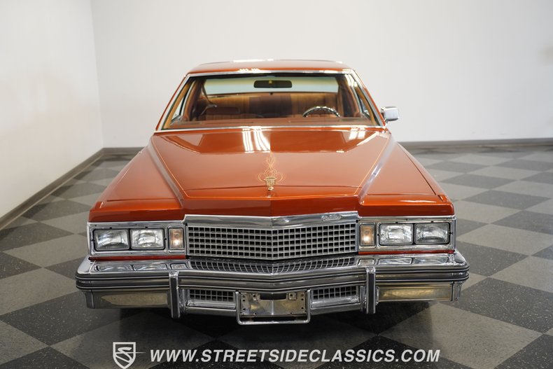 Cadillac-Coupe-deville-1977-Orange-Metallic-Orange-24