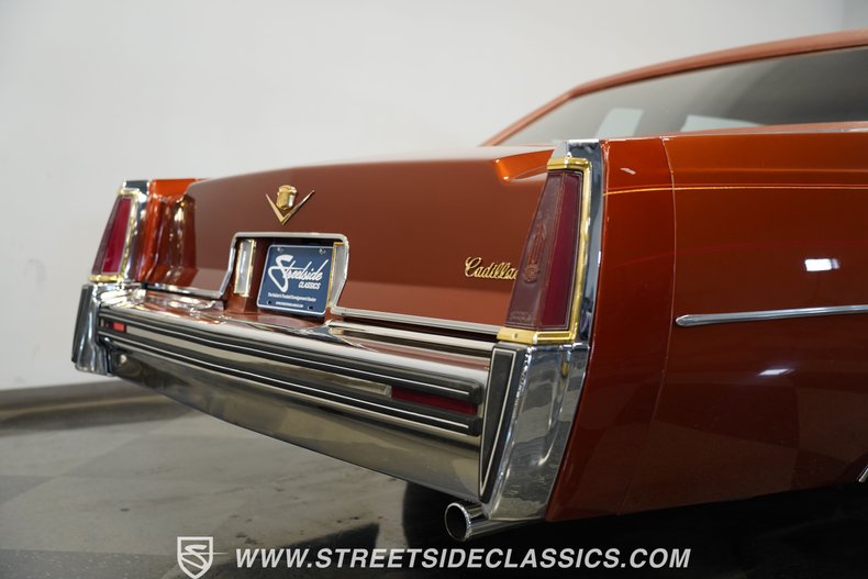 Cadillac-Coupe-deville-1977-Orange-Metallic-Orange-29