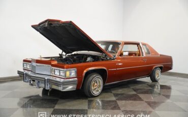 Cadillac-Coupe-deville-1977-Orange-Metallic-Orange-32