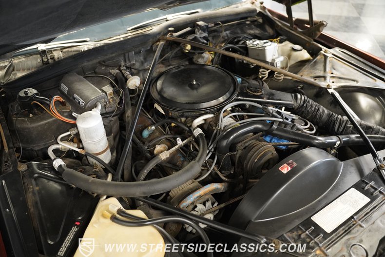 Cadillac-Coupe-deville-1977-Orange-Metallic-Orange-34